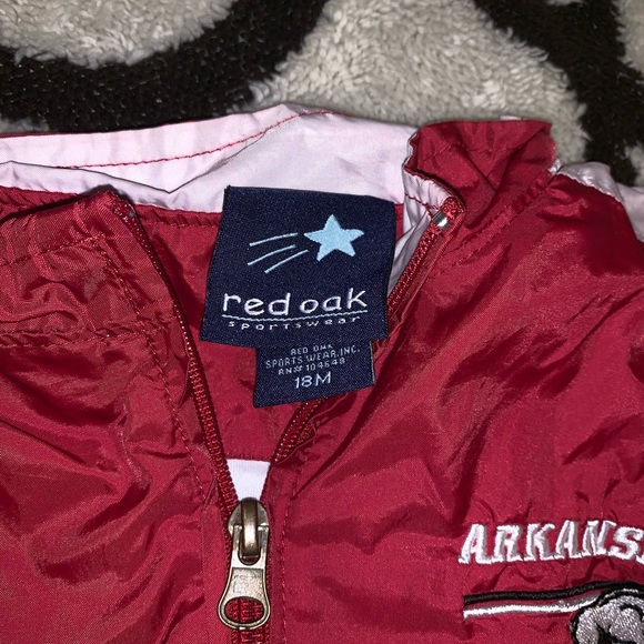 18 month Razorback jacket - Picture 2 of 2